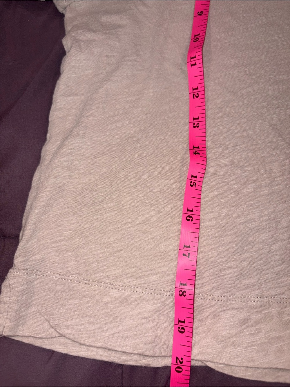 Women’s Vuori Short Sleeve Crew Tee in Light Taupe - Picture 4 of 7